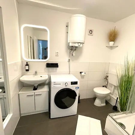 - 2sz - 1bd - Kueche - Netflix Apartment